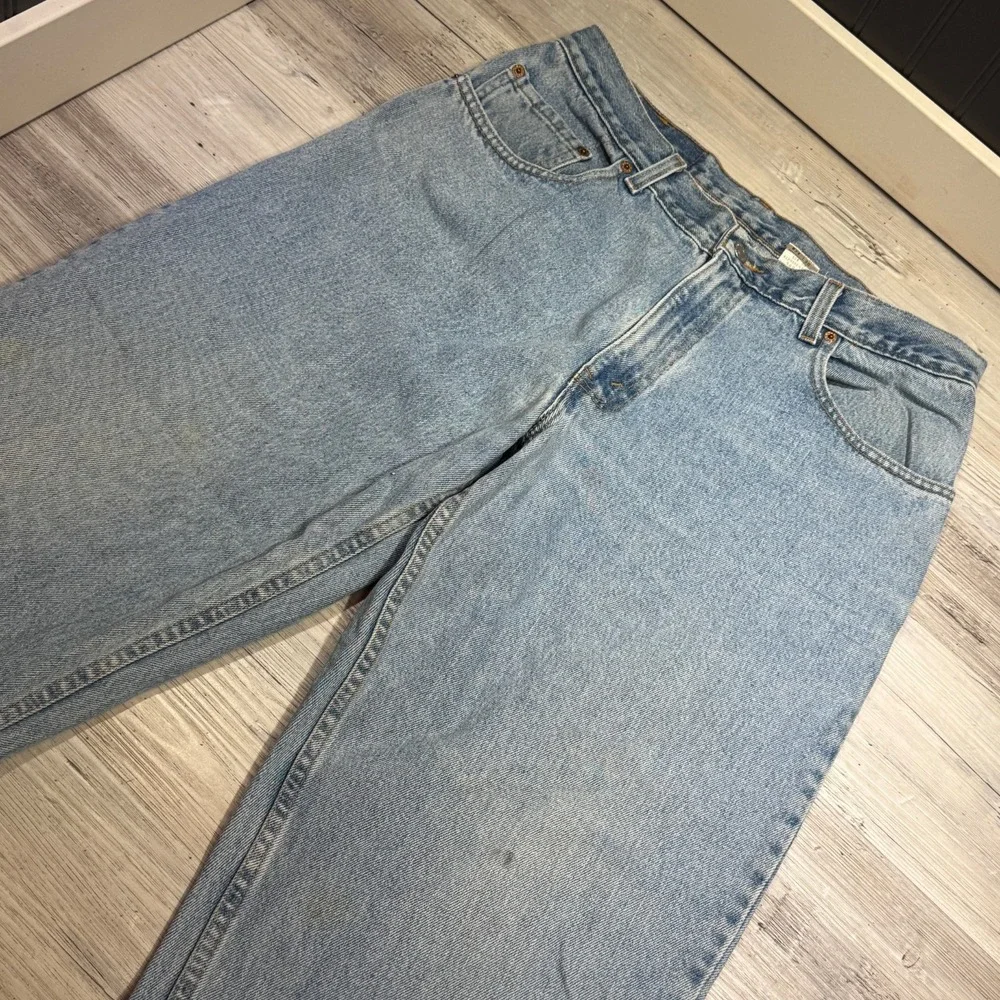 VTG Levis 560 Jeans Mens 34x30 Blue Relaxed Tapered Light Wash Made In USA Bat‎